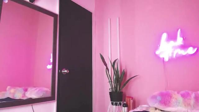 Image 4 of _sexydoll_3x Stream on Chaturbate on 14 months ago