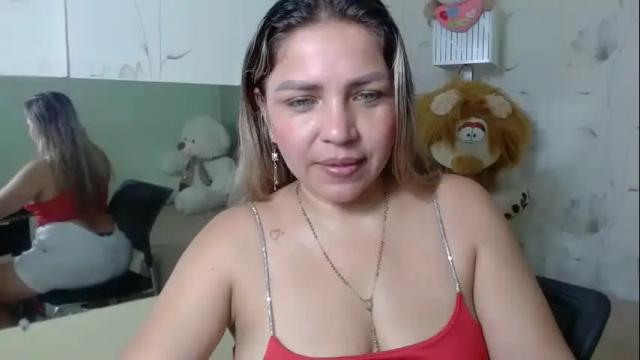 Image 3 of _sexyredhead_ Stream on Chaturbate on 16 days ago