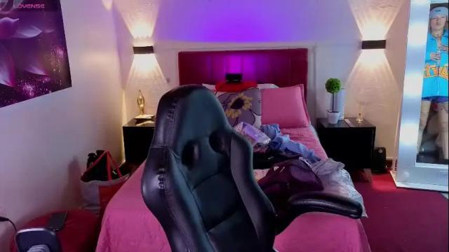 Image 3 of _sharlotte777 Stream on Chaturbate on 1 month ago