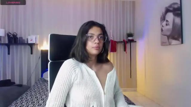 Image 11 of _silvana_hughes Stream on Chaturbate on 24 months ago