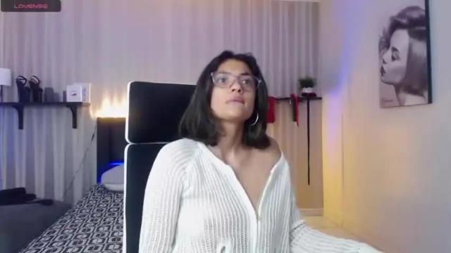 Image 12 of _silvana_hughes Stream on Chaturbate on 24 months ago