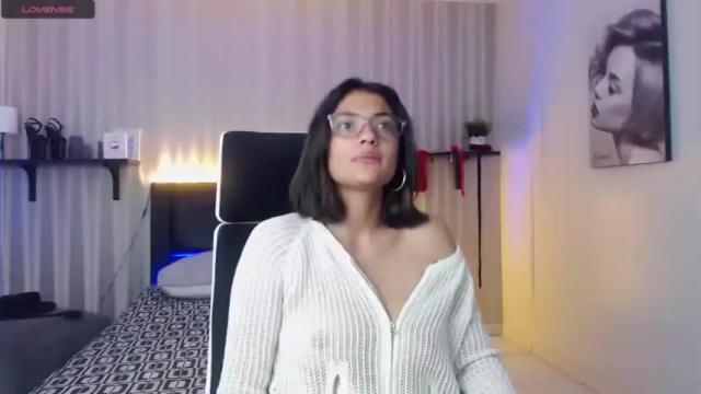 Image 7 of _silvana_hughes Stream on Chaturbate on 24 months ago
