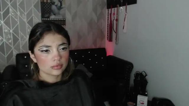Image 6 of _silvana_hughes Stream on Chaturbate on 16 months ago