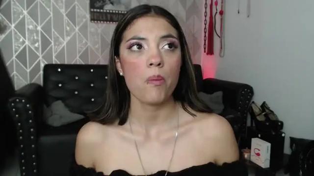 Image 2 of _silvana_hughes Stream on Chaturbate on 15 months ago