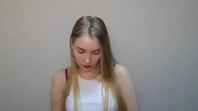 Image 2 of _snow_queen__ Stream on Chaturbate on 14 months ago
