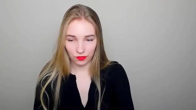 Image 2 of _snow_queen__ Stream on Chaturbate on 14 months ago