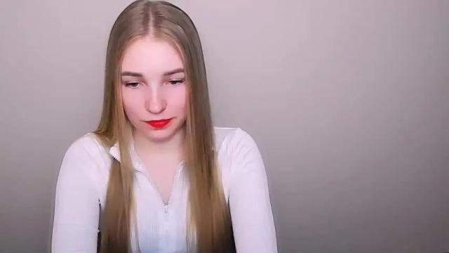 Image 4 of _snow_queen__ Stream on Chaturbate on 14 months ago
