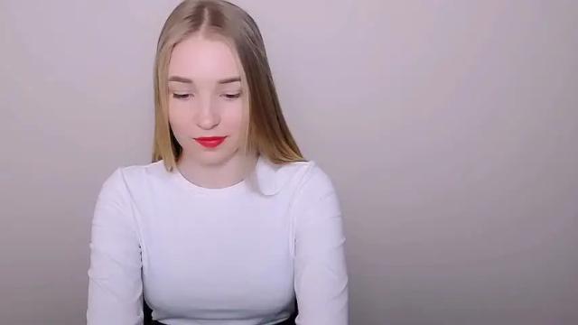 Image 2 of _snow_queen__ Stream on Chaturbate on 14 months ago