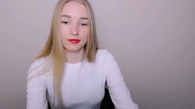 Image 3 of _snow_queen__ Stream on Chaturbate on 14 months ago