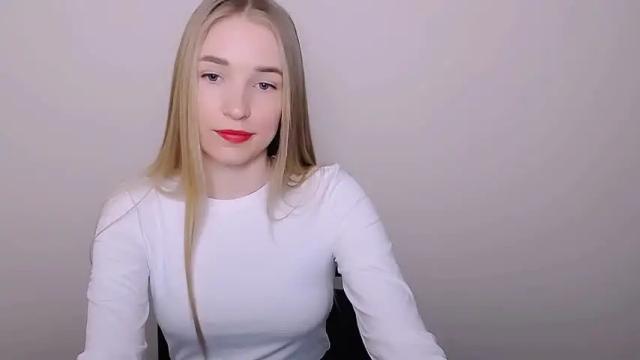 Image 4 of _snow_queen__ Stream on Chaturbate on 14 months ago
