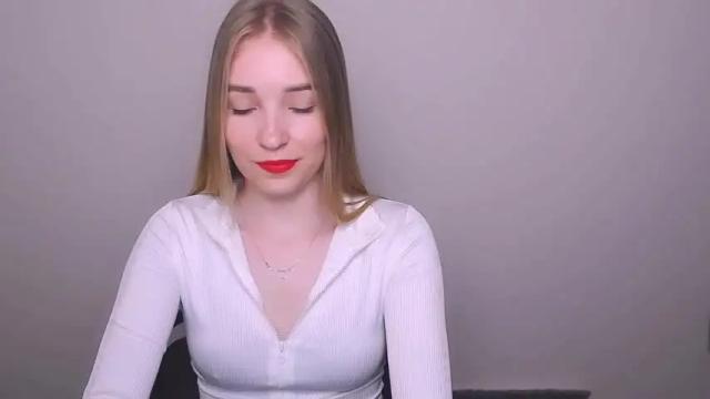 Image 6 of _snow_queen__ Stream on Chaturbate on 13 months ago