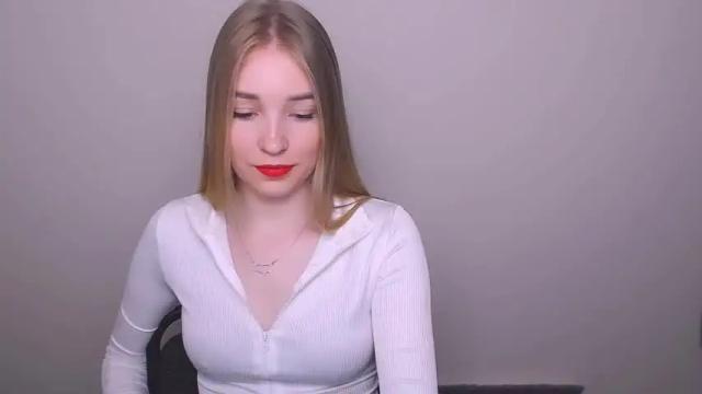 Image 7 of _snow_queen__ Stream on Chaturbate on 13 months ago