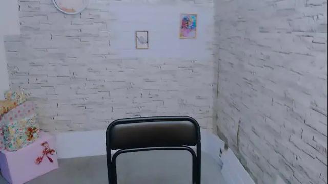 Image 4 of _snow_queen__ Stream on Chaturbate on 2 months ago