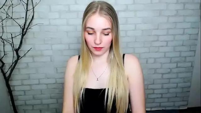 Image 2 of _snow_queen__ Stream on Chaturbate on 1 month ago