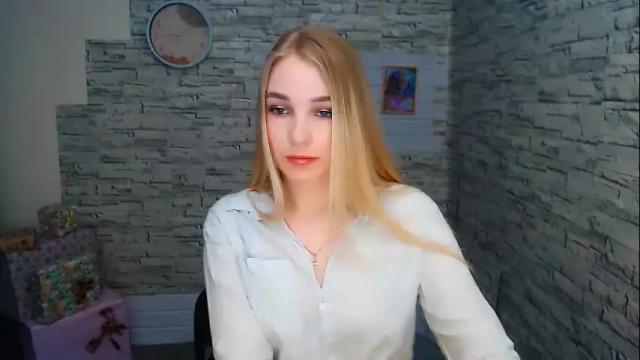 Image 4 of _snow_queen__ Stream on Chaturbate on 1 month ago