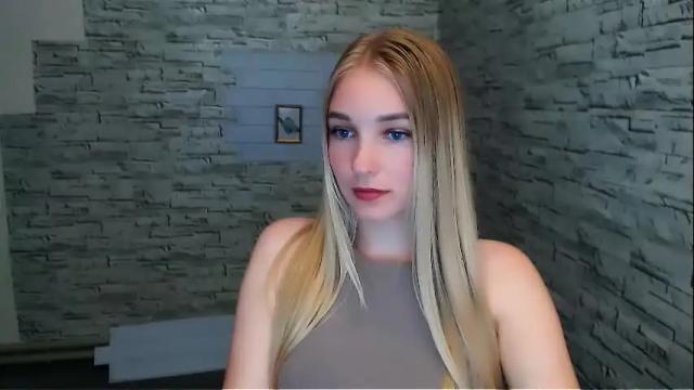 Image 12 of _snow_queen__ Stream on Chaturbate on 11 days ago