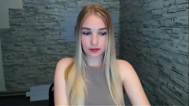 Image 2 of _snow_queen__ Stream on Chaturbate on 11 days ago