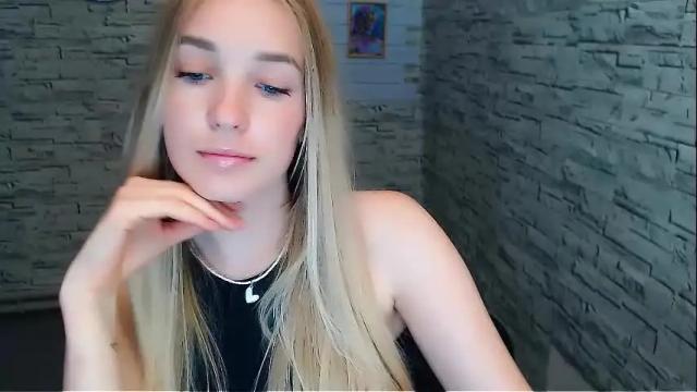 Image 2 of _snow_queen__ Stream on Chaturbate on 5 days ago