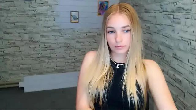 Image 8 of _snow_queen__ Stream on Chaturbate on 5 days ago