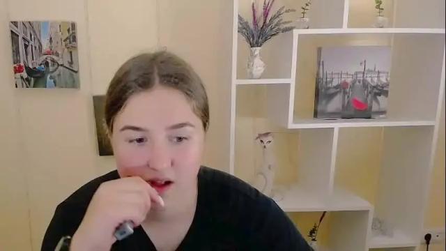 Image 2 of _sofi_smile Stream on Chaturbate on 16 days ago
