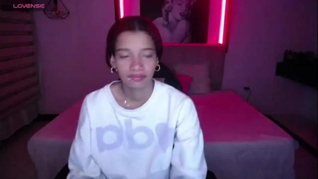 Image 4 of _sofia_martinez_ Stream on Chaturbate on 13 days ago