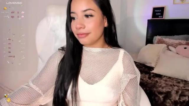 Image 3 of _sofiaa__ Stream on Chaturbate on 17 months ago