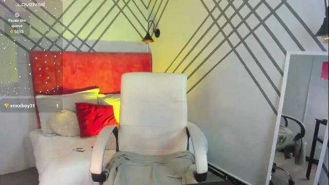 Image 3 of _sophie__miller Stream on Chaturbate on 1 month ago