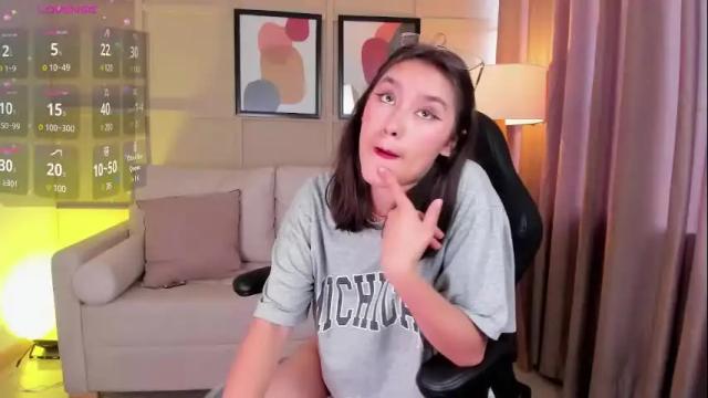 Image 2 of _sophie__miller Stream on Chaturbate on 26 days ago