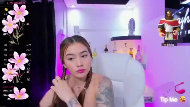 Image 12 of _sophiilee Stream on Chaturbate on 21 months ago