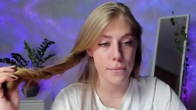 Thumbnail 3, _strawbeerry_'s Stream at Chaturbate, 22 months ago