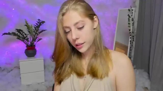 Image 12 of _strawbeerry_ Stream on Chaturbate on 22 months ago