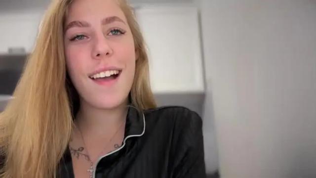 Thumbnail 2, _strawbeerry_'s Stream at Chaturbate, 21 months ago