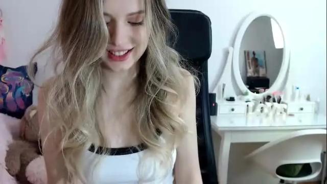 Thumbnail 1, _sweettreat's Stream at Chaturbate, 21 days ago