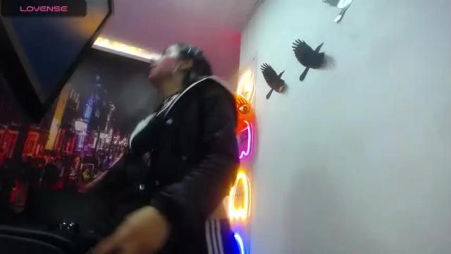 Image 2 of _tattiana Stream on Chaturbate on 19 months ago