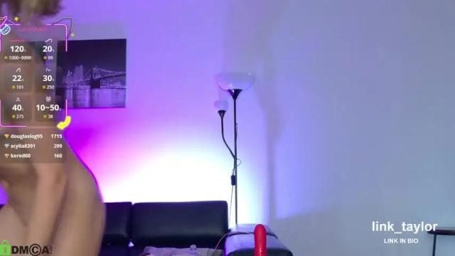 Image 11 of _taylormoon Stream on Chaturbate on 2 months ago