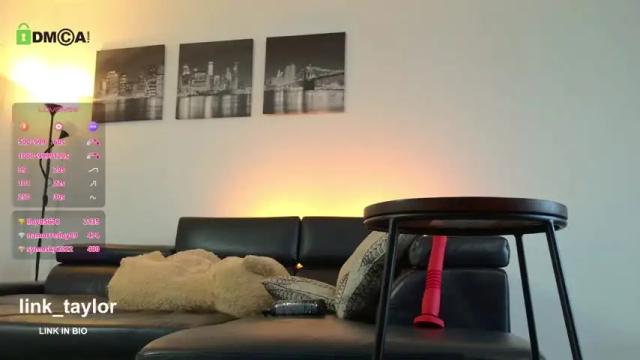 Image 12 of _taylormoon Stream on Chaturbate on 2 months ago