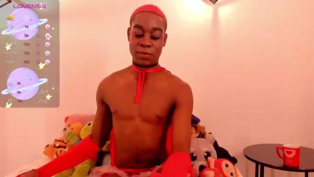Image 6 of _thomasscott Stream on Chaturbate on 16 months ago