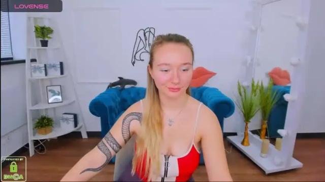Image 3 of _tina_a Stream on Chaturbate on 16 months ago