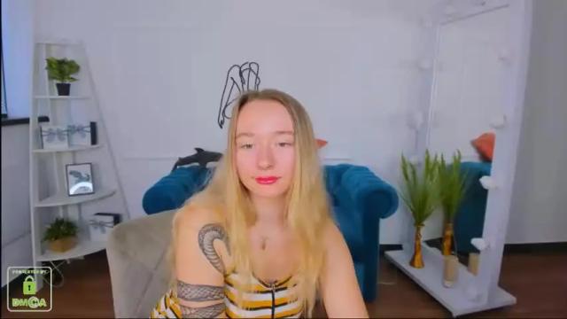 Image 8 of _tina_a Stream on Chaturbate on 16 months ago