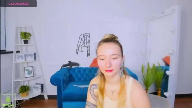 Image 10 of _tina_a Stream on Chaturbate on 16 months ago