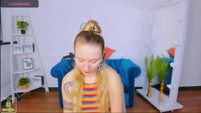 Image 2 of _tina_a Stream on Chaturbate on 16 months ago