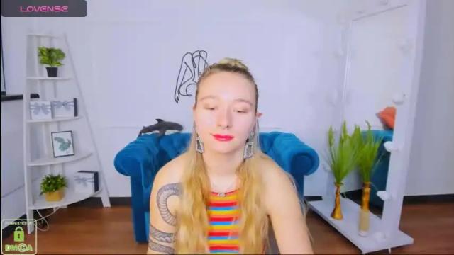 Image 3 of _tina_a Stream on Chaturbate on 16 months ago