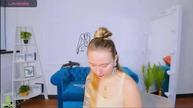 Image 8 of _tina_a Stream on Chaturbate on 16 months ago
