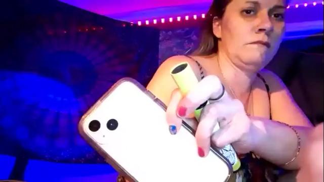 Image 6 of _toofunnysluts_ Stream on Chaturbate on 14 months ago