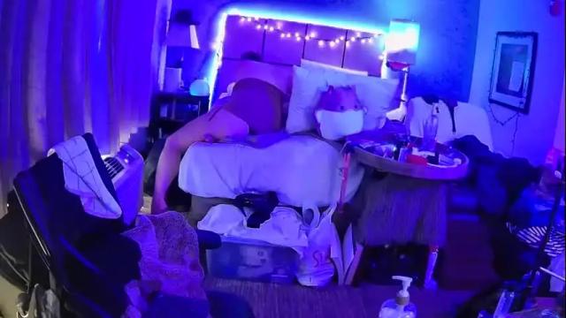 Image 8 of _toofunnysluts_ Stream on Chaturbate on 3 months ago