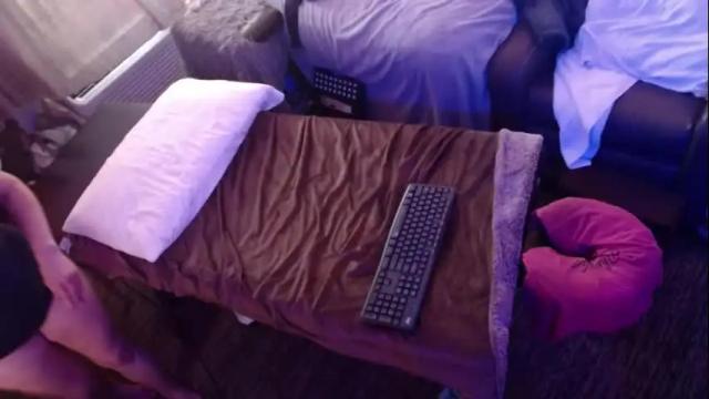 Image 6 of _toofunnysluts_ Stream on Chaturbate on 2 months ago