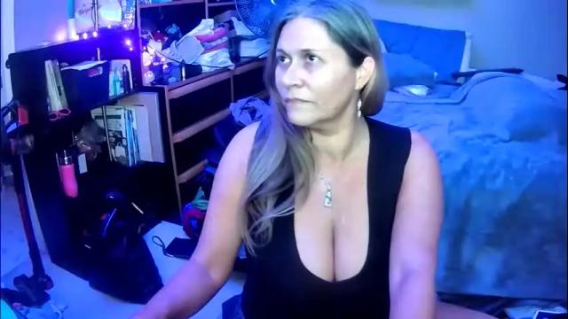 Thumbnail 1, _toofunnysluts_'s Stream at Chaturbate, 1 day ago