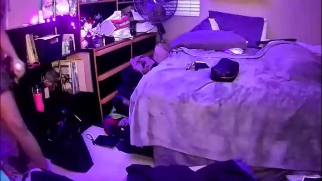 Image 4 of _toofunnysluts_ Stream on Chaturbate on 1 day ago