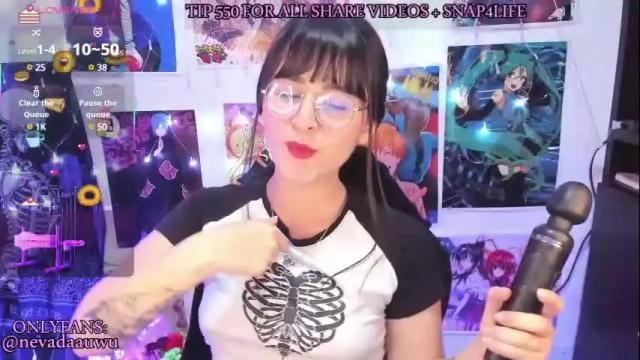 Image 7 of _urcutekitty Stream on Chaturbate on 13 days ago