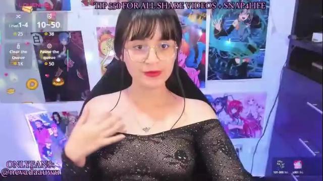 Image 12 of _urcutekitty Stream on Chaturbate on 11 days ago